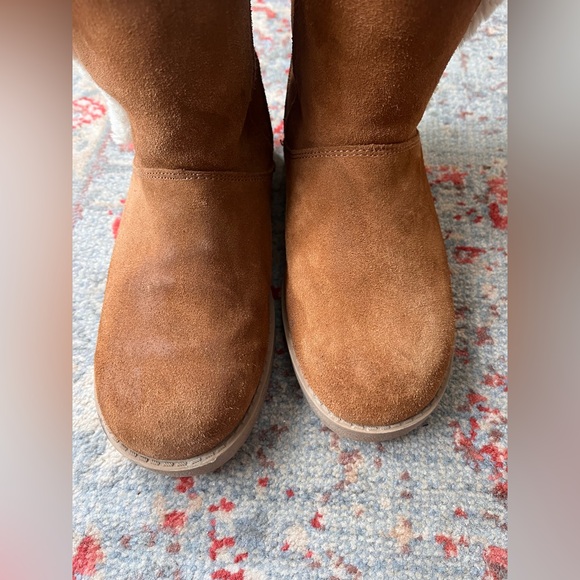 Target Brown Cozy Boots with Cream Fur - Picture 5 of 10